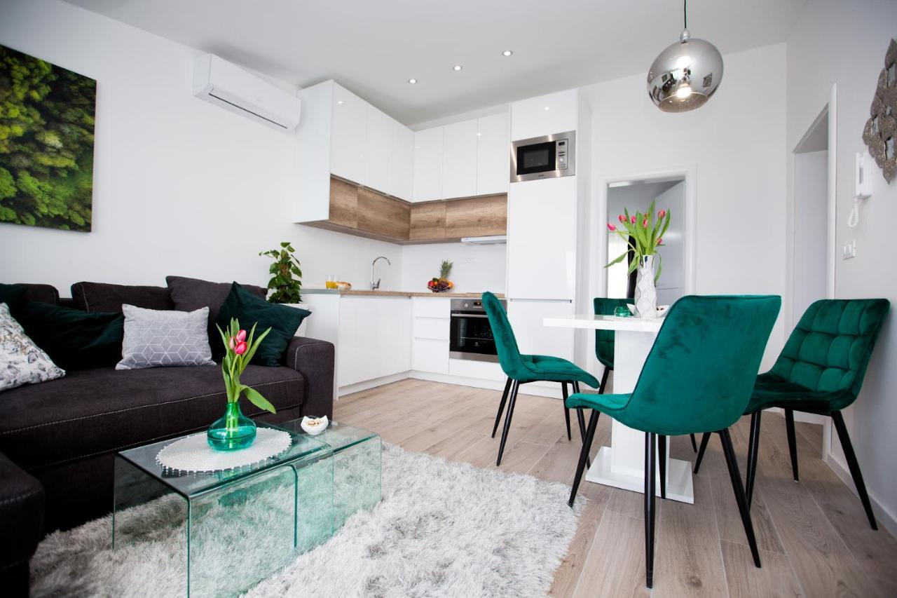 Luxury Apartments Mia Podstrana Ngoại thất bức ảnh