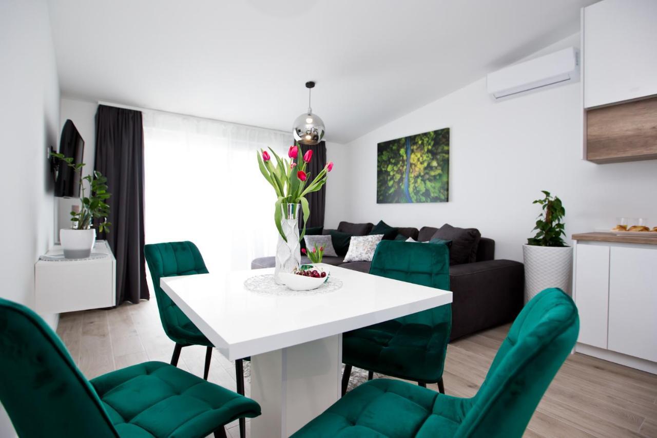 Luxury Apartments Mia Podstrana Ngoại thất bức ảnh